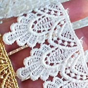 Ivory 1-3/4 Inch Fancy Venice Lace