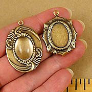 18x13mm Oval Settings: Antique Brass