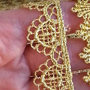 3/4 Inch Scalloped Metallic Gold Venice Lace