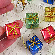 Wrapped Gift Box Ornaments - 3/4 Inch