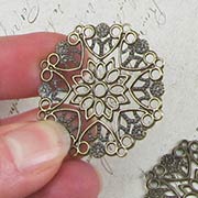 35mm Round Flower Filigree