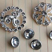 Vintage Trinkets: Lustrous Button Jewels