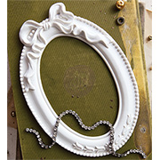 Memory Hardware Resin Frames - Papillon Blanc Oval