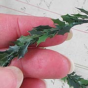 Mini Holly Leaf Garland