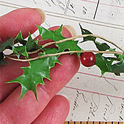 Holly Berry Garland*