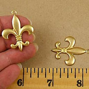 Large Fleur de Lys with Loop