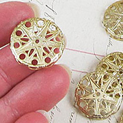 3/4 Inch Gold Star Filigree Base