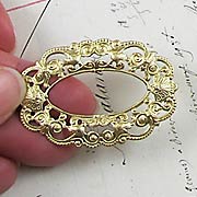 Ornate Oval Filigree