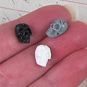 Tiny Resin Skull Mix