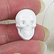 Cast Metal Skull - White